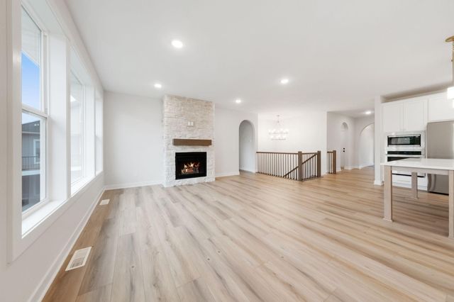 4825 128th Circle NE, Blaine, MN 55449