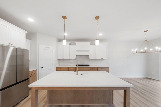 4825 128th Circle NE, Blaine, MN 55449