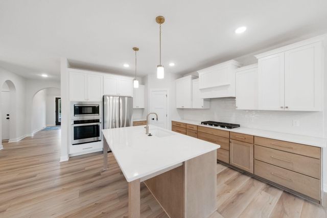 4825 128th Circle NE, Blaine, MN 55449