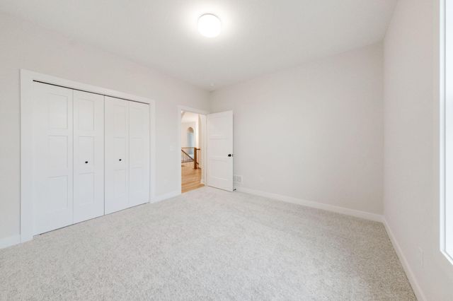 4825 128th Circle NE, Blaine, MN 55449