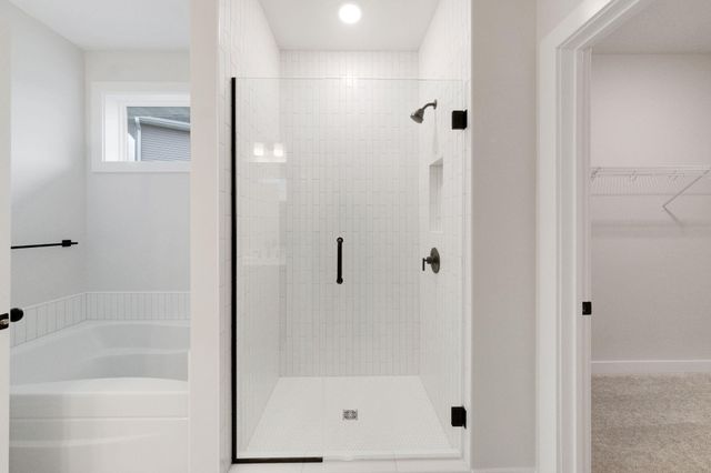 4825 128th Circle NE, Blaine, MN 55449