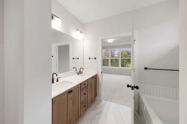 4825 128th Circle NE, Blaine, MN 55449