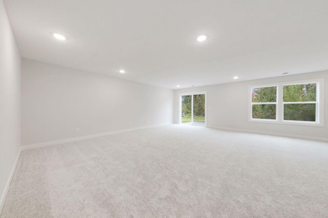 4825 128th Circle NE, Blaine, MN 55449