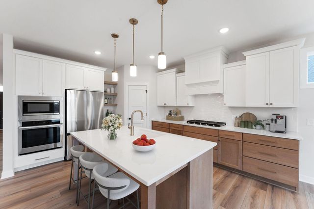 4825 128th Circle NE, Blaine, MN 55449