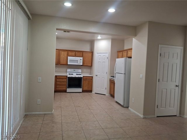 2820 Dowitcher Avenue, North Las Vegas, NV 89084