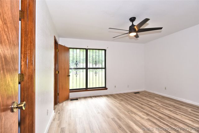 134 Spunky Creek Drive, Catoosa, OK 74015