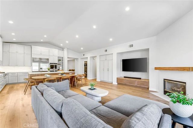 2269 Shady Oaks, Glendora, CA 91741