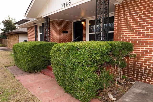 1728 NW 63rd Street, Nichols Hills, OK 73116