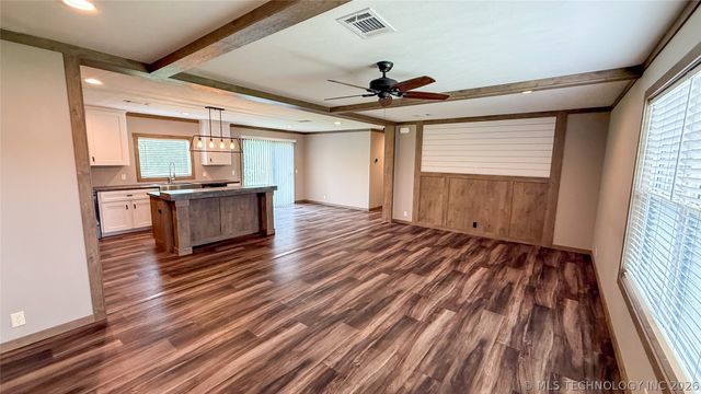 4200 W 730 Road, Hulbert, OK 74441