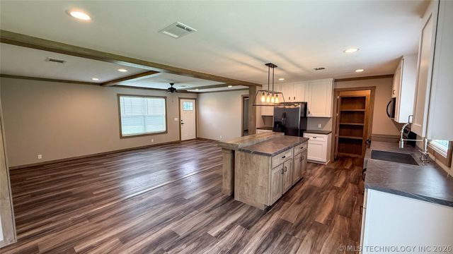 4200 W 730 Road, Hulbert, OK 74441