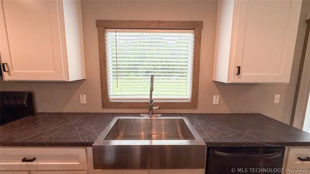 4200 W 730 Road, Hulbert, OK 74441