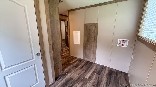 4200 W 730 Road, Hulbert, OK 74441