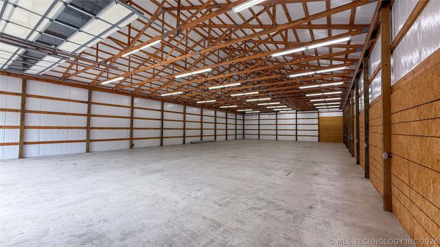 4200 W 730 Road, Hulbert, OK 74441