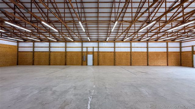 4200 W 730 Road, Hulbert, OK 74441