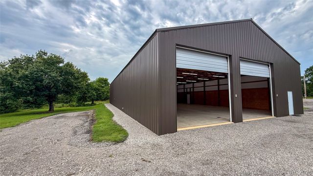 4200 W 730 Road, Hulbert, OK 74441