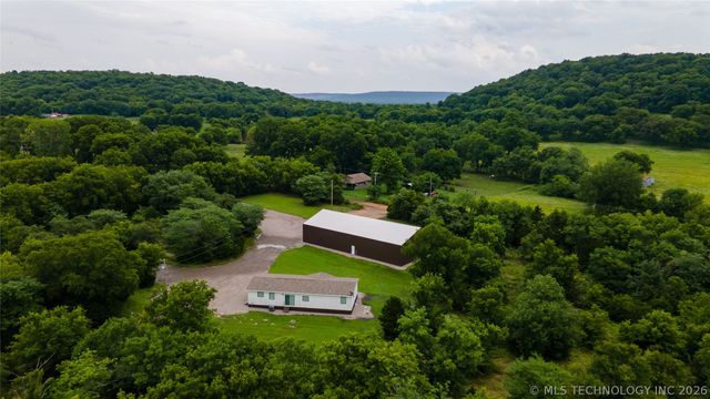 4200 W 730 Road, Hulbert, OK 74441