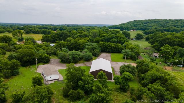 4200 W 730 Road, Hulbert, OK 74441