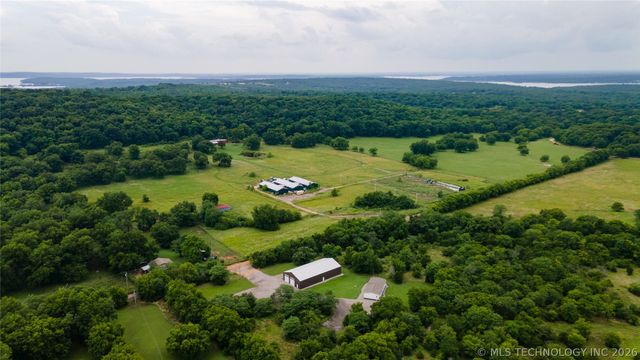 4200 W 730 Road, Hulbert, OK 74441