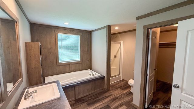 4200 W 730 Road, Hulbert, OK 74441