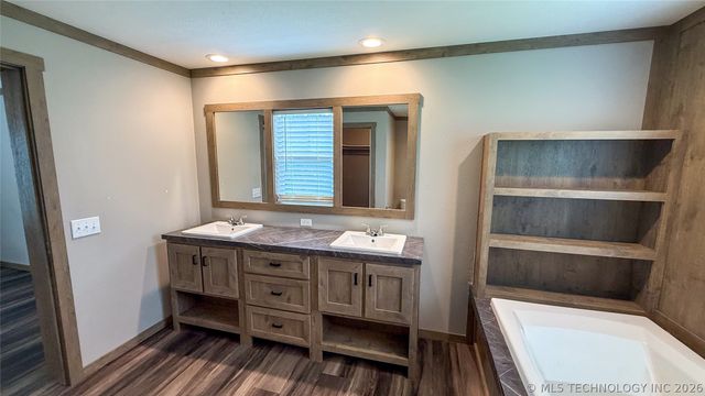 4200 W 730 Road, Hulbert, OK 74441