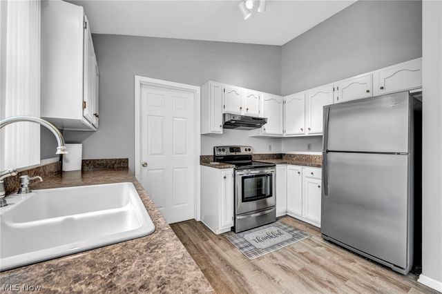 37057 N Doovy Street, Avon, OH 44011