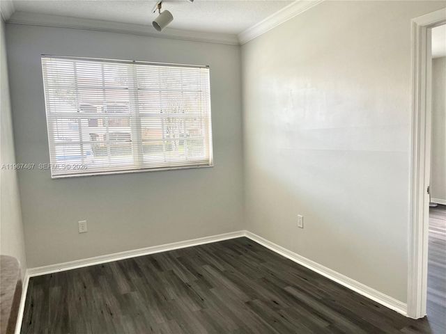 100 SW 117th Ter 2101, Pembroke Pines, FL 33025