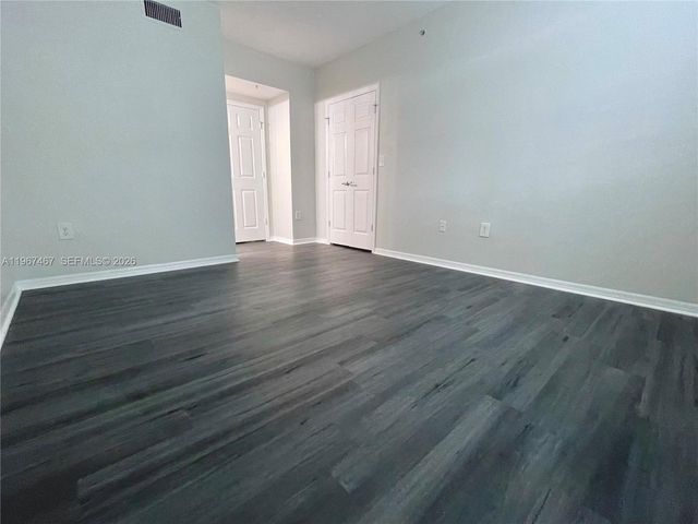 100 SW 117th Ter 2101, Pembroke Pines, FL 33025