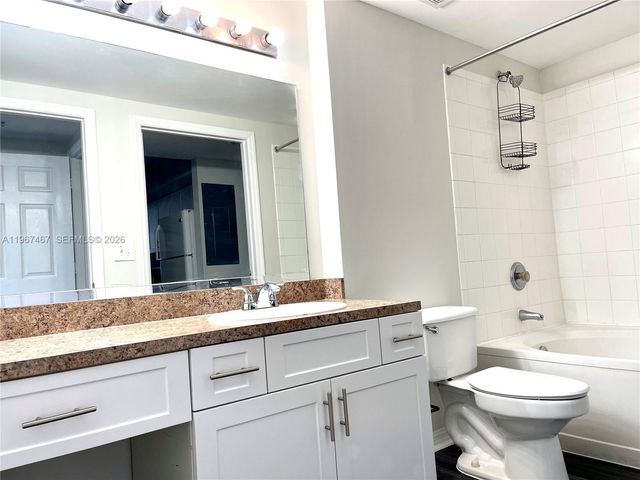 100 SW 117th Ter 2101, Pembroke Pines, FL 33025