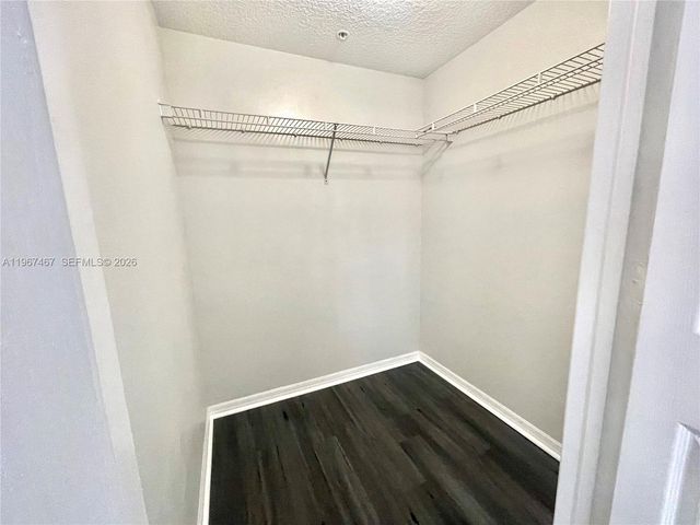 100 SW 117th Ter 2101, Pembroke Pines, FL 33025