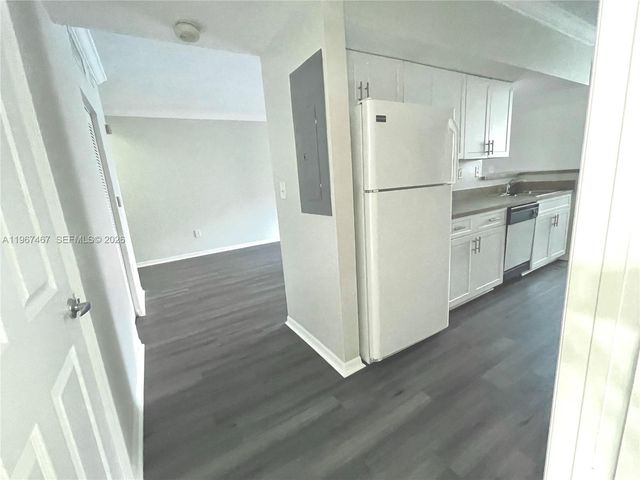 100 SW 117th Ter 2101, Pembroke Pines, FL 33025