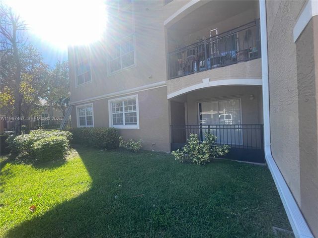 100 SW 117th Ter 2101, Pembroke Pines, FL 33025