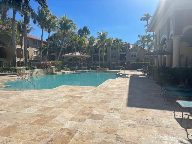 100 SW 117th Ter 2101, Pembroke Pines, FL 33025