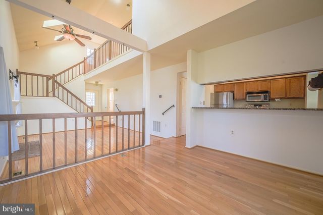 15241 LARKSPUR LN, Dumfries, VA 22025