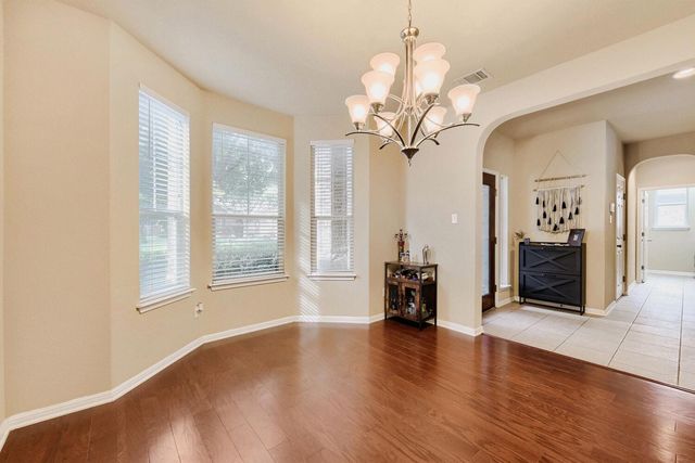 581 Middle CRK, Buda, TX 78610