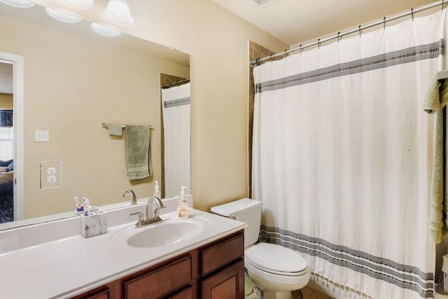 581 Middle CRK, Buda, TX 78610