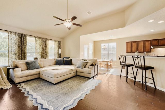 581 Middle CRK, Buda, TX 78610