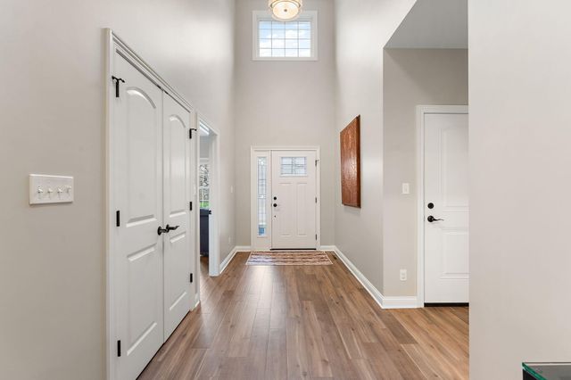 12763 Creekside Drive, Cedar Lake, IN 46303