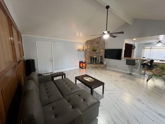 13411 Natasha Lane, Houston, TX 77015