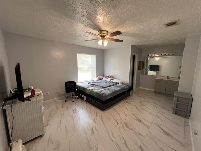 13411 Natasha Lane, Houston, TX 77015