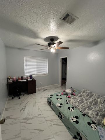 13411 Natasha Lane, Houston, TX 77015