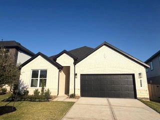 424 Summerset Landing, Conroe, TX 77304