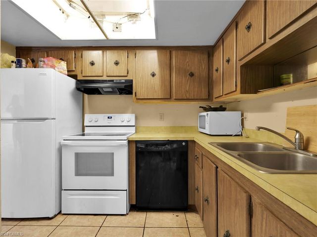3704 Broadway 217, Fort Myers, FL 33901