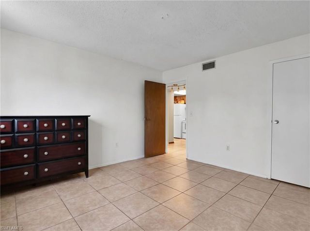 3704 Broadway 217, Fort Myers, FL 33901