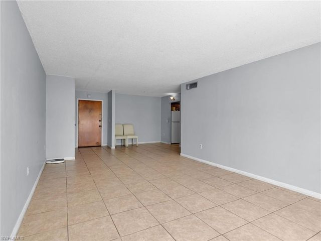 3704 Broadway 217, Fort Myers, FL 33901
