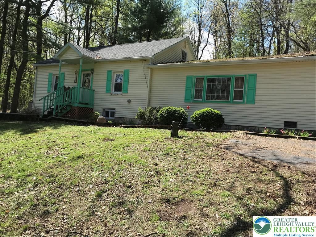 1712 Stonesthrow Road, Bethlehem City, PA 18015