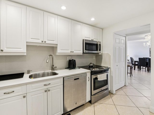 600 Three Islands Boulevard 1106, Hallandale Beach, FL 33009