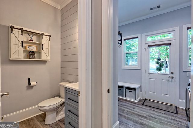 149 Fall Pippin Court, Clarkesville, GA 30523