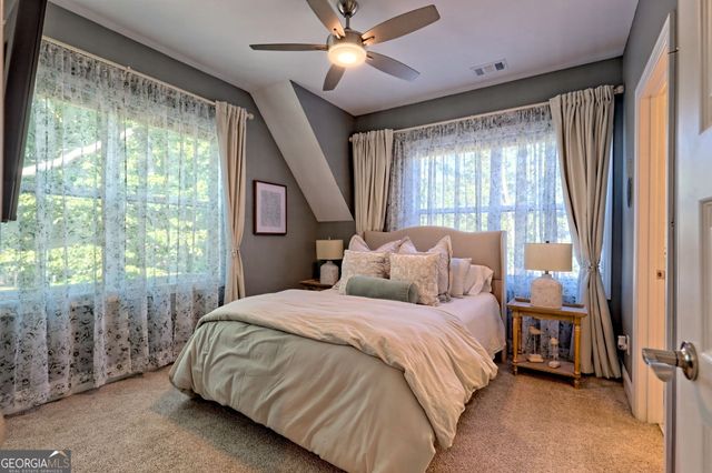 149 Fall Pippin Court, Clarkesville, GA 30523
