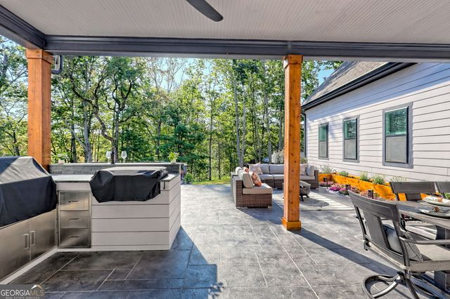 149 Fall Pippin Court, Clarkesville, GA 30523