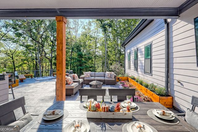 149 Fall Pippin Court, Clarkesville, GA 30523